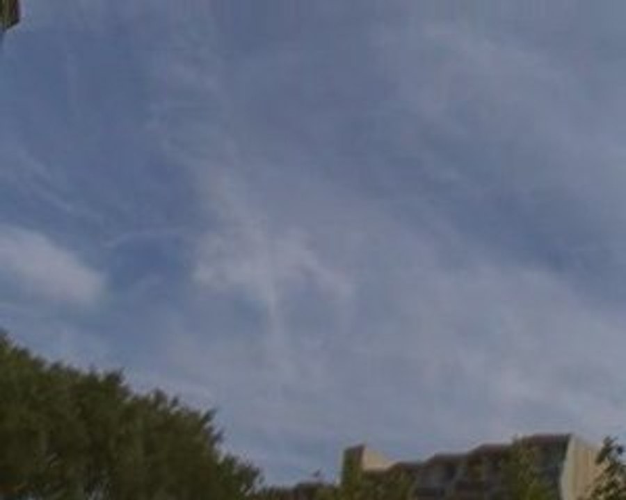 Ciel massacré-Chemtrails!! Ou condensation pour les aveugles