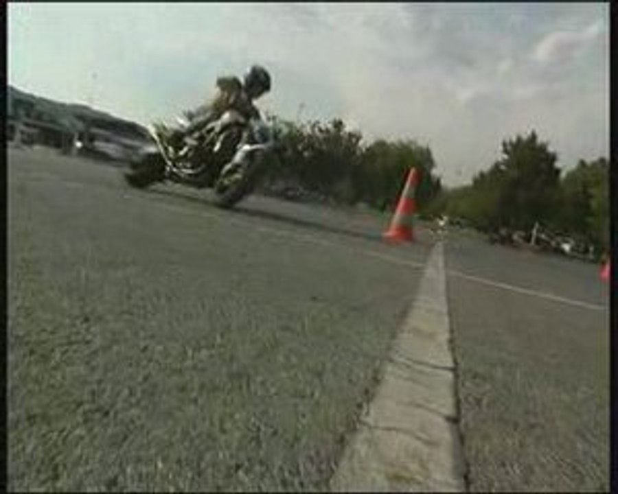 souchky perfect maitrise drift moto nice stunt week