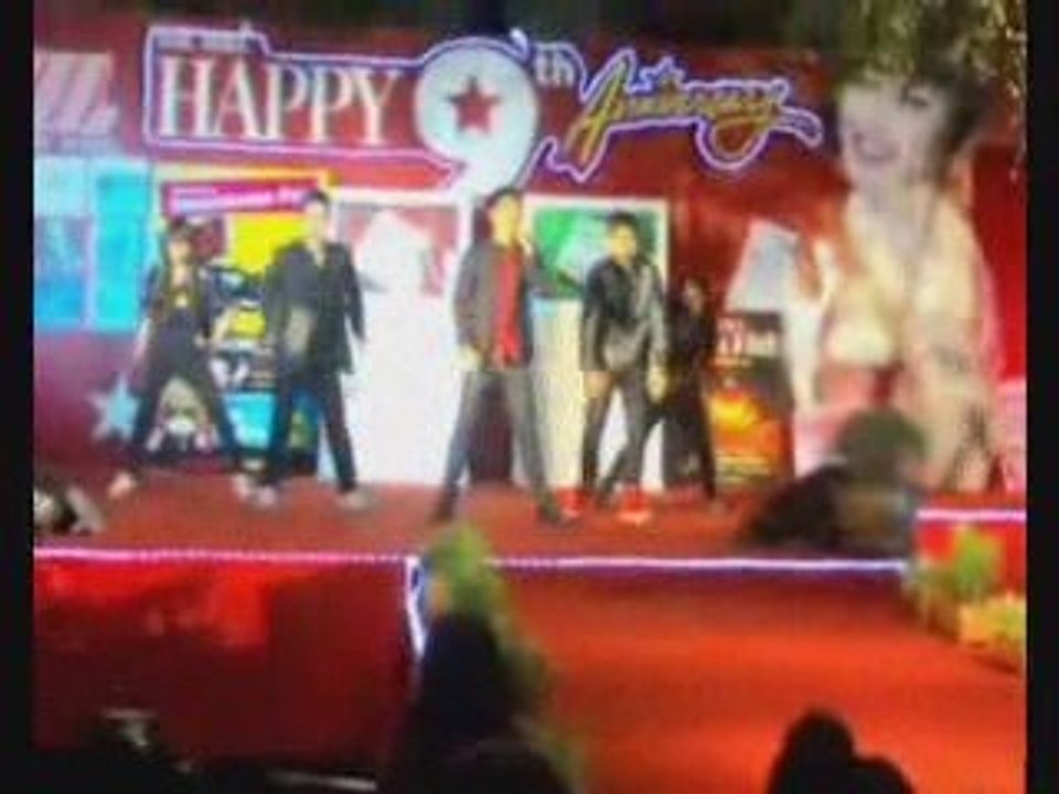 Dr.Pop at The Mall Korat8Aug'09-Special edition TobeNo.1&B2