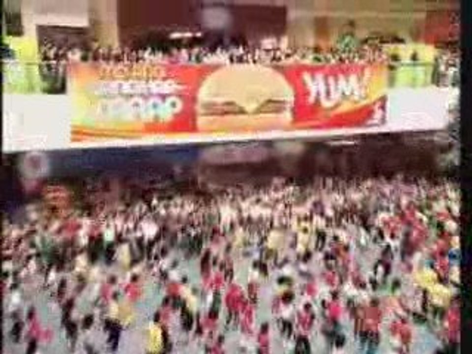 Jollibee Flash Dance Mob Video