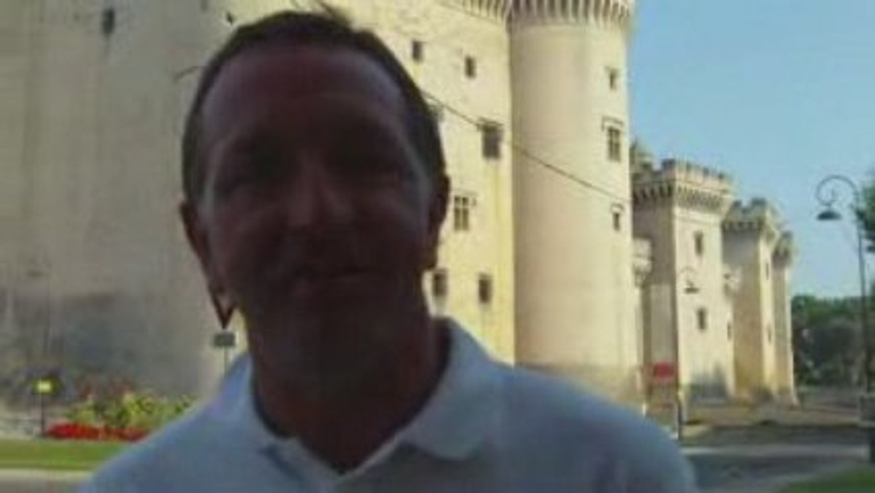 A Tarascon, Bernard Fieloux présente les Médiévales 2009...