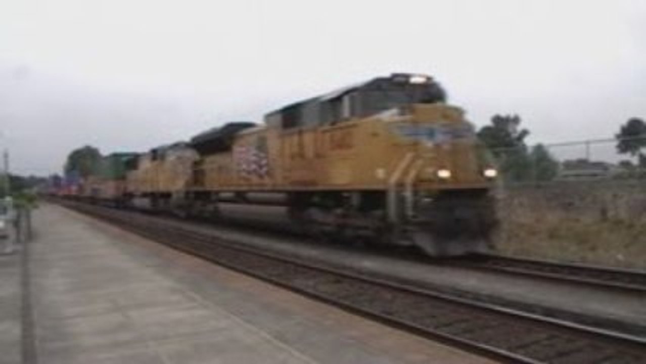 UP #8410 W/ a Hotshot