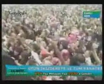 Ismail YK - Rize Ovit Konseri Görüntüler[09.08.2009][PART 2]