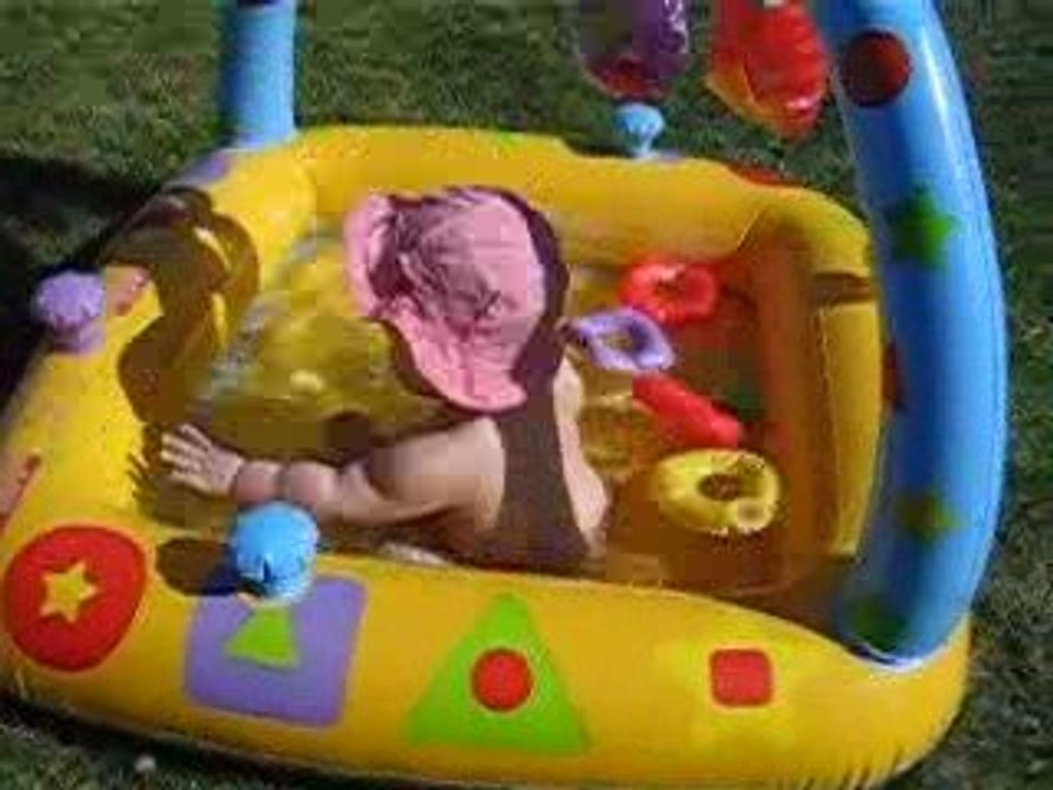 Solène et sa piscine