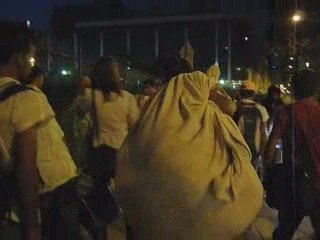 Les exilés afghans lors de l'expulsion du square Villemin