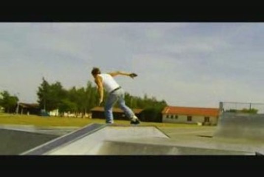 SESSION AU ROLLER-SKATE-PARC ROUL'AVENUE ( 18 aout 2009 )
