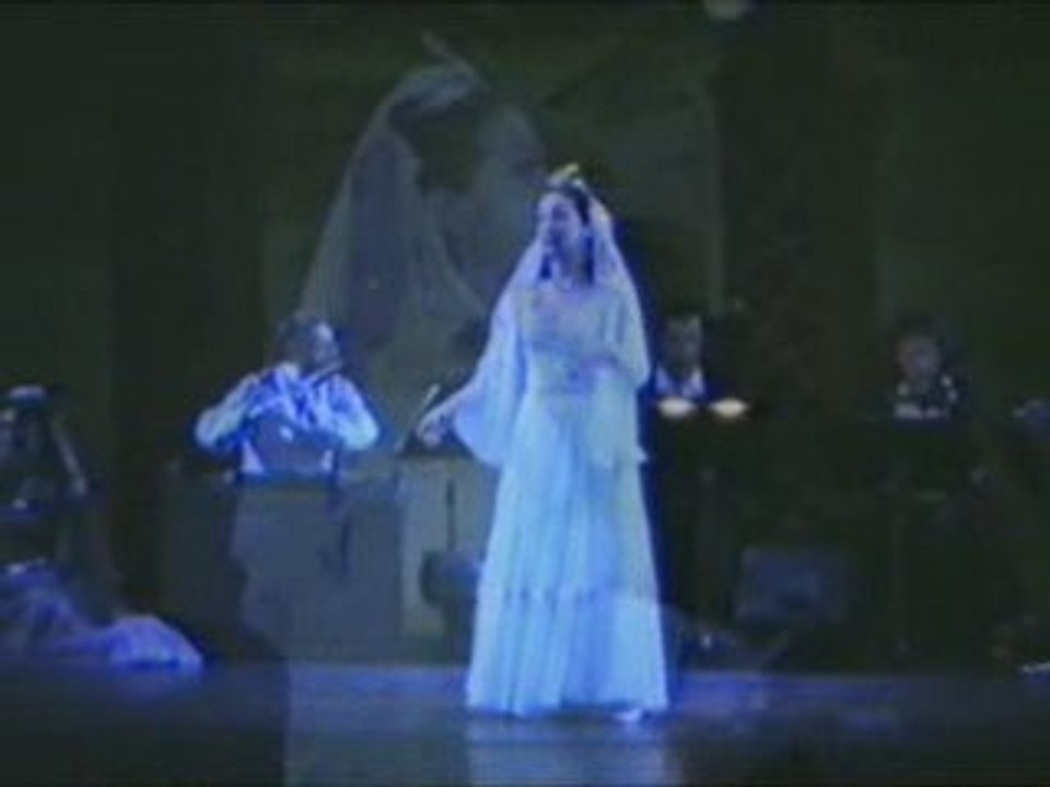 Ak Gice - White Night (Uyghur song from East Turkestan/Xinjian) by Gülay Princess & The Ensemble Aras