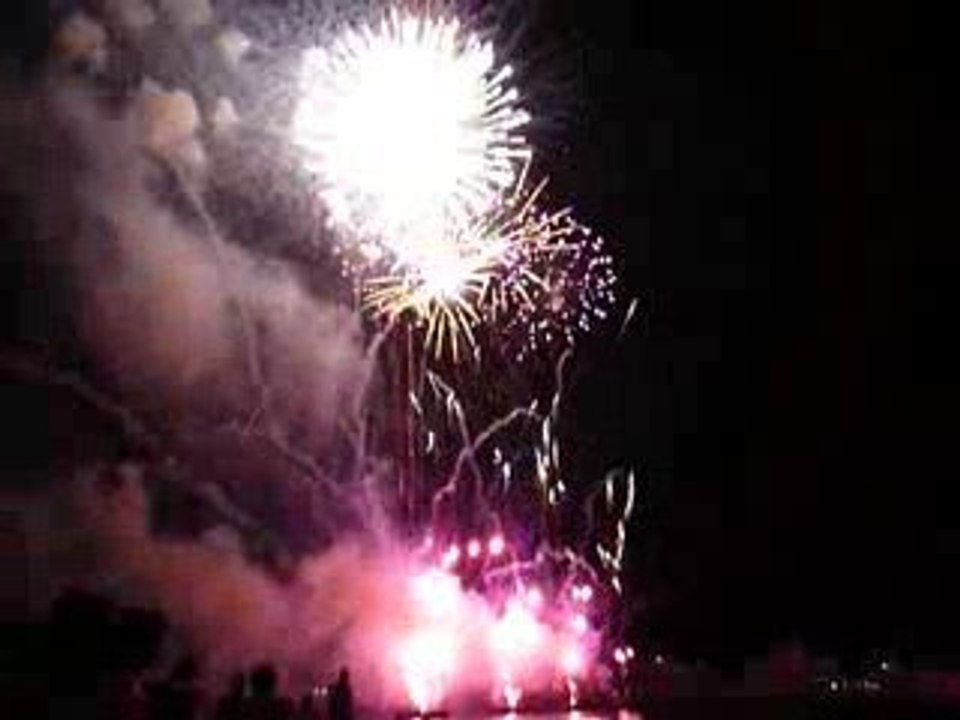feu d artifice 15 aout 2009 2 eme partie toulon