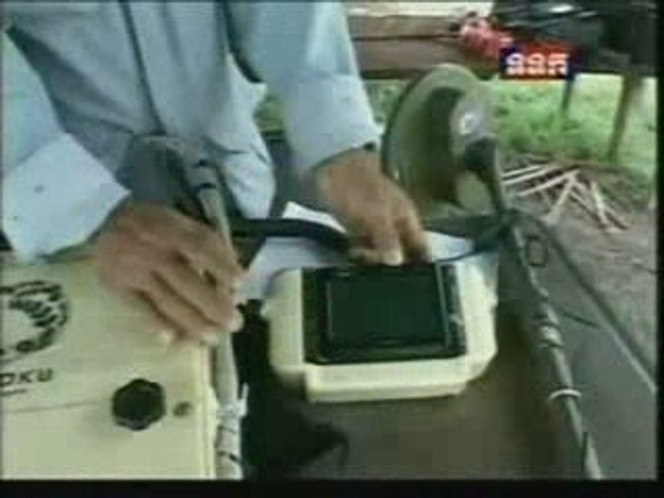 TVK Khmer News- 18 August 2009-2 New Land Mine Equipment