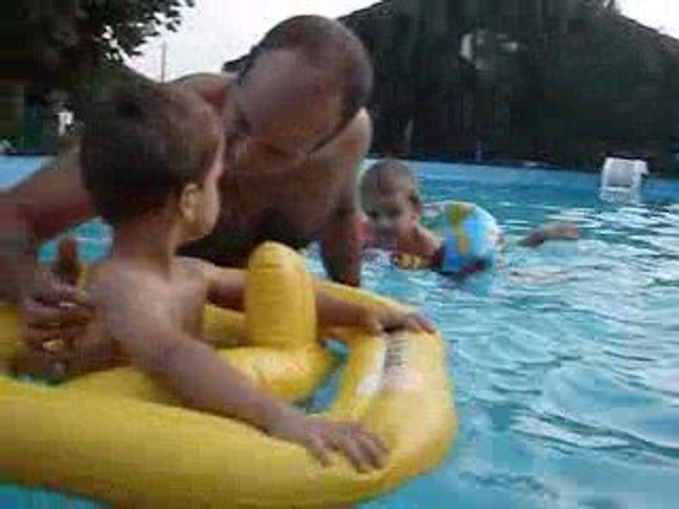 MOV05441 comme un poisson dans l'eau 2