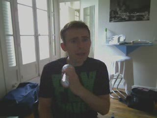 Wiwi égratigne "like a hobo"