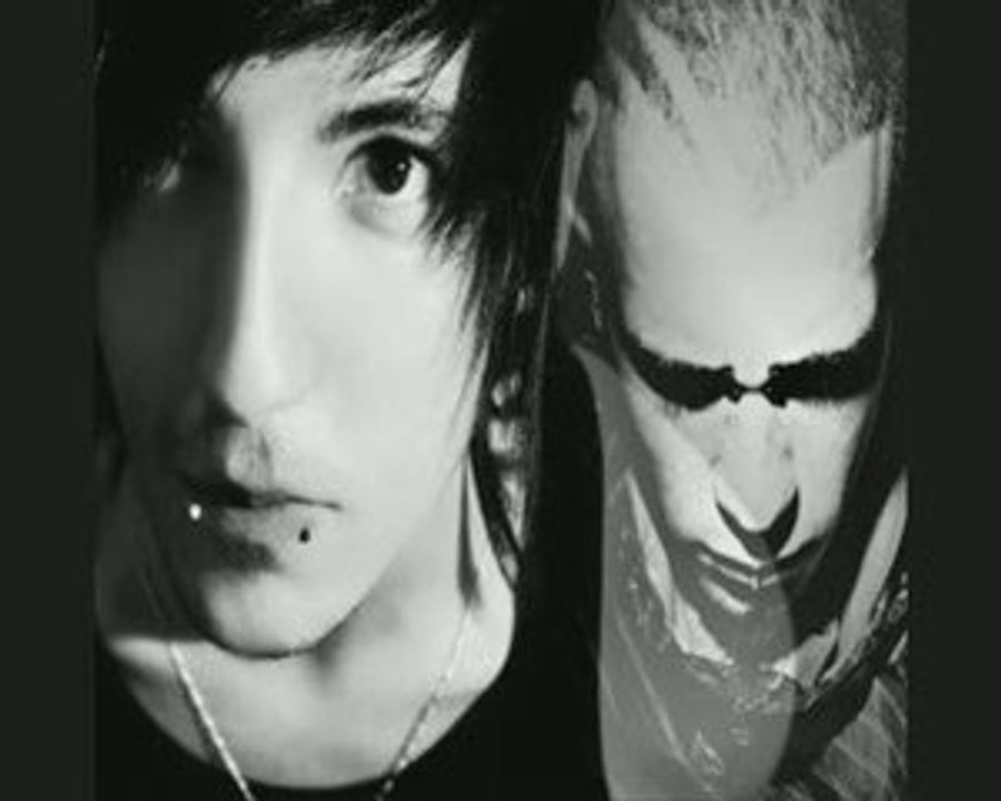 Nes'corE - Dockyard ( remix Paul Kalkbrenner )