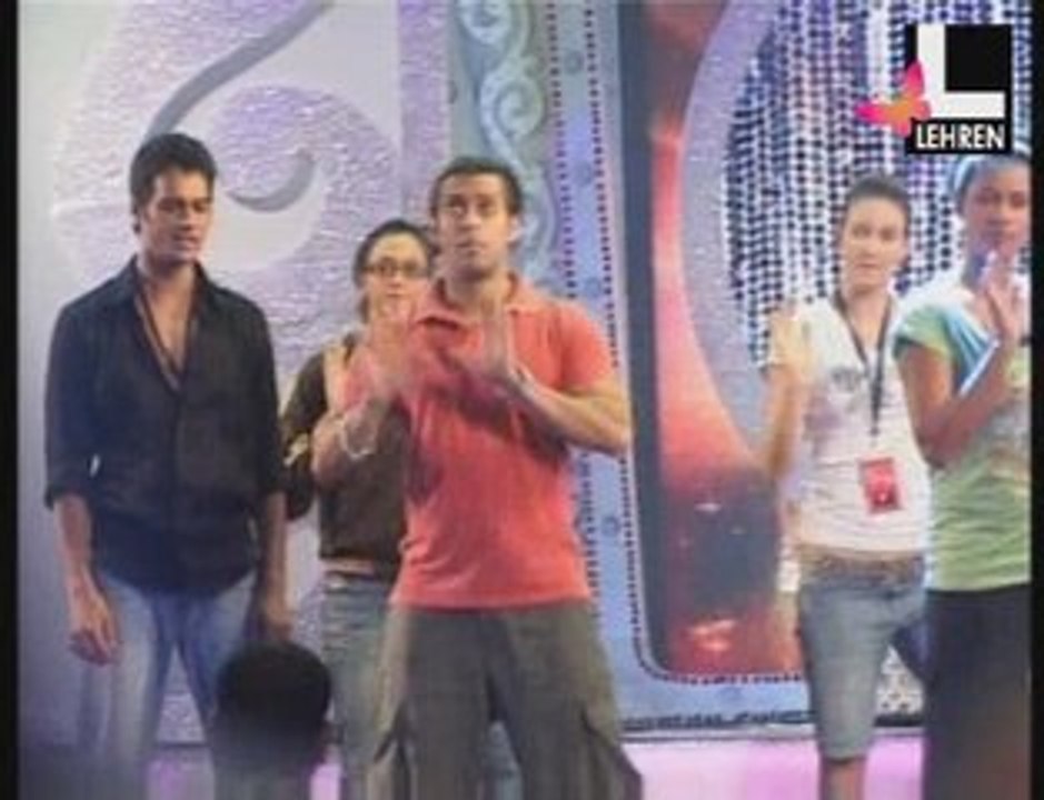 Salman Khan dancing