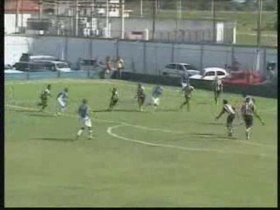 Leo Costa  / MIDFIELDER