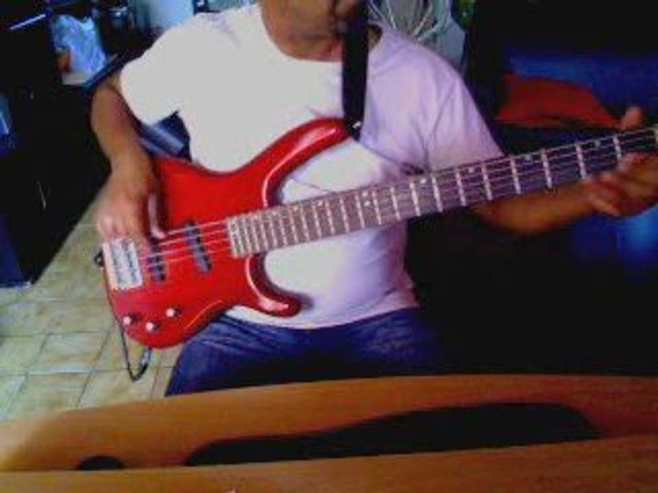 bass by mo   jamiroquai /runaway