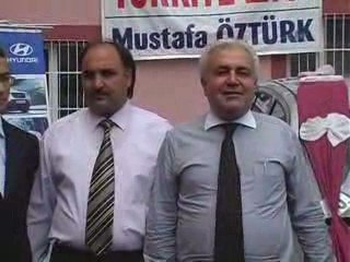 ÖSS Birincisine Okulundan Otomobil Hediye Edildi