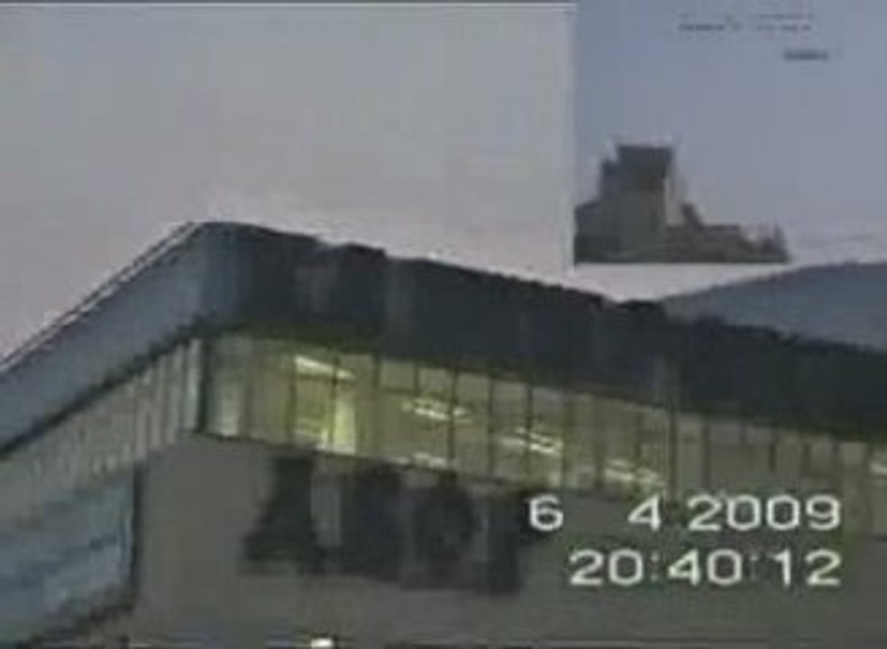 UFO Ovni  TC Kashirskey Courtyard Russia on April 6, 2009