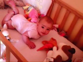 Sara au réveil de la sieste