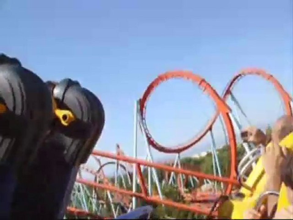 PORT AVENTURA(dragon khan)aout 2009