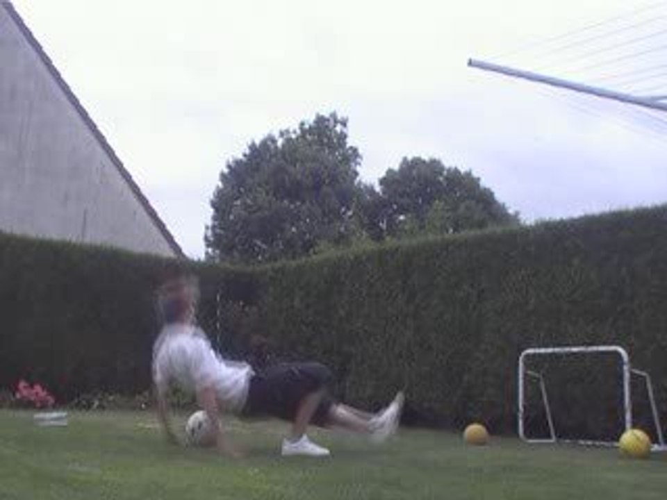 régis veut faire un tir puissant