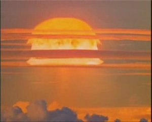 amv ff13 versus atomic bombe