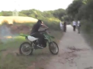 C C Légendaire : Découvrez la Star du Moment ! ✨