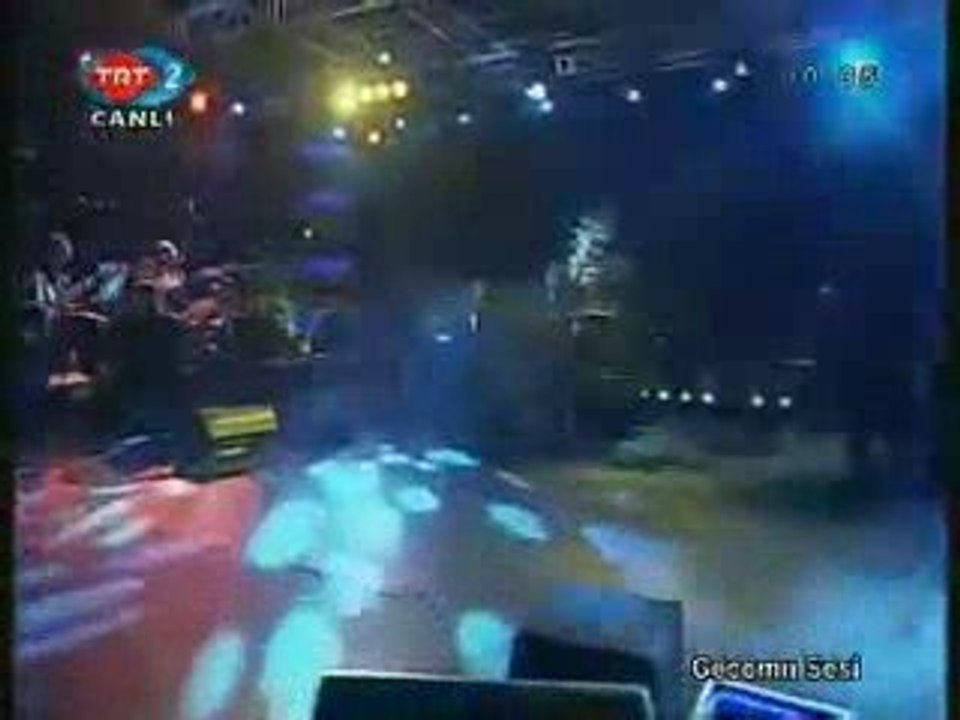 Ah le yar yar Yücel Arzen şarkısı düet