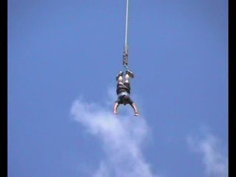 Saut à l'élastique Bungy (140m) - Dahu - Les 2 Alpes