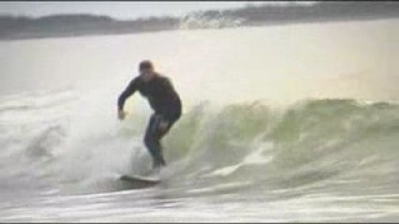 Sam Roberts and Matt Mays Rock Roll Surf Showdown Video