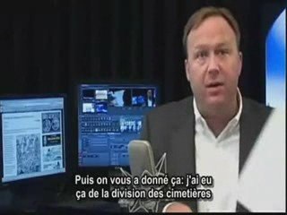 Alex Jones - Pandémie, vaccins et fosses communes 2/2