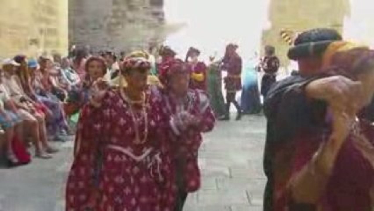 Médiévales de Tarascon 2009 - Danses de cour royale - 2 -
