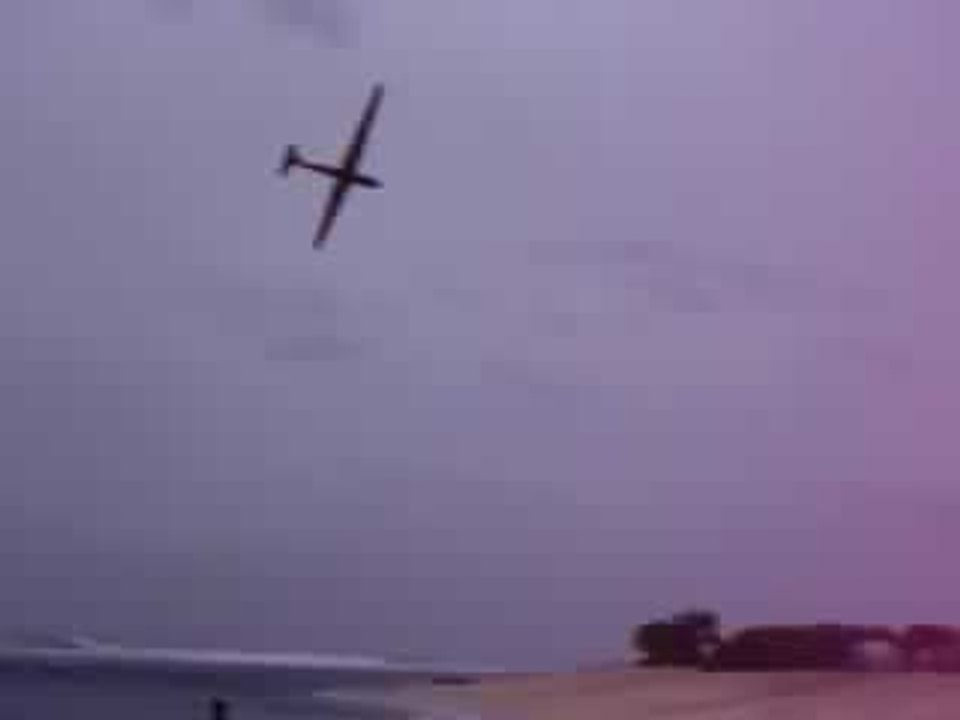 Glider Beach