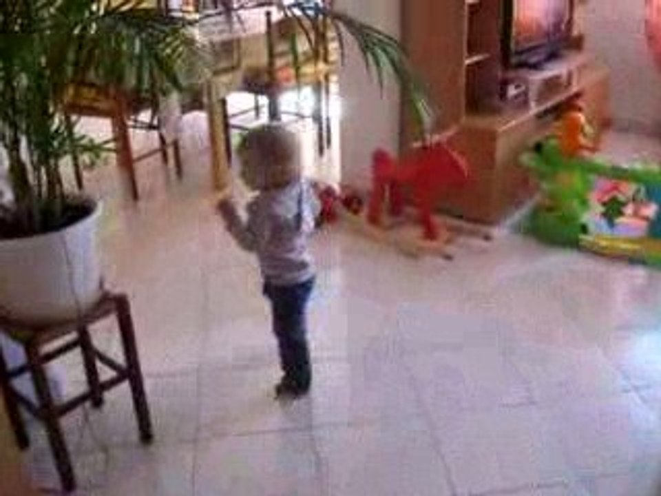 Ca y est je marche, ca fait deja 1 ou 2 semaines !!!!!