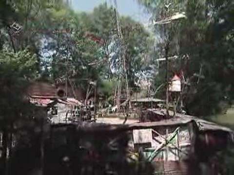 Le manège de Petit Pierre (musée la Fabuloserie)