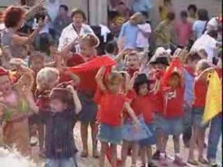 Spectacle de l'école Gaston Larrieu - Salut final