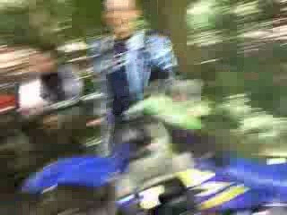 Quadeur du 57...rencontre avec des Motos!!!