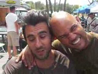 mécanos sur le scoot d'rv