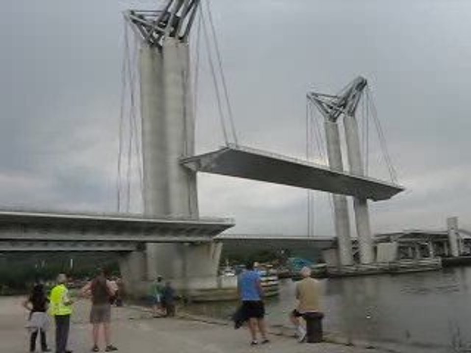 Levage du pont Flaubert à Rouen 2
