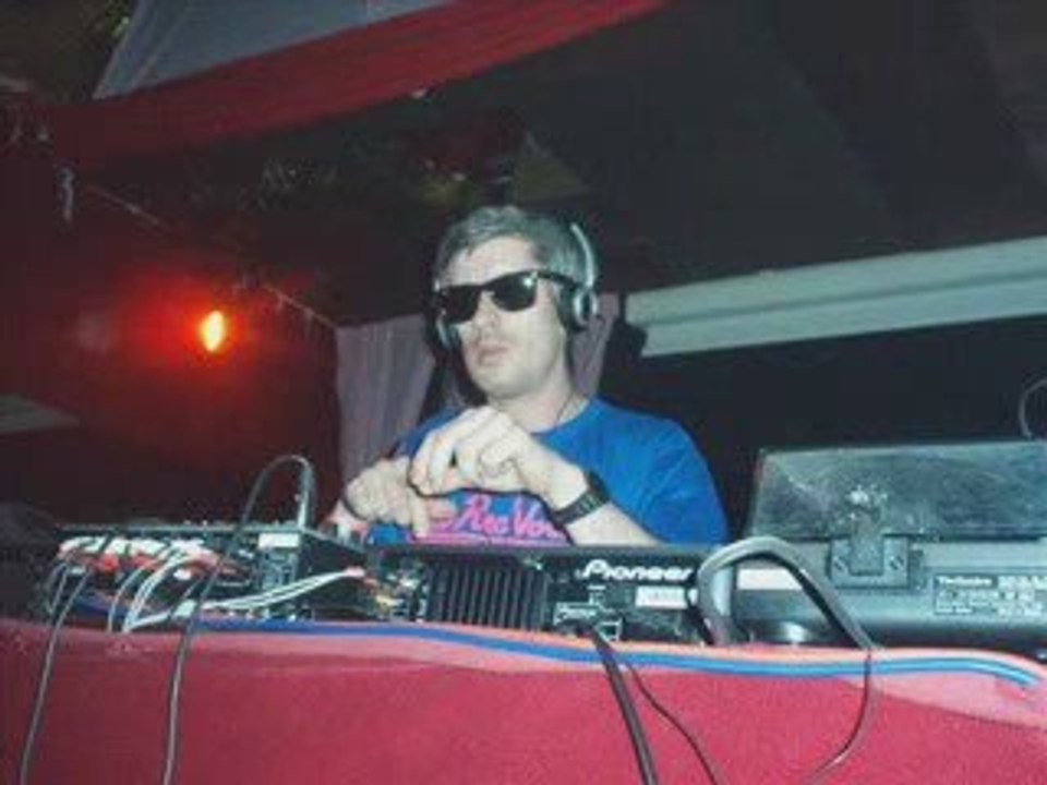 Kavinsky - Testarossa Autodrive (SebastiAn Remix)