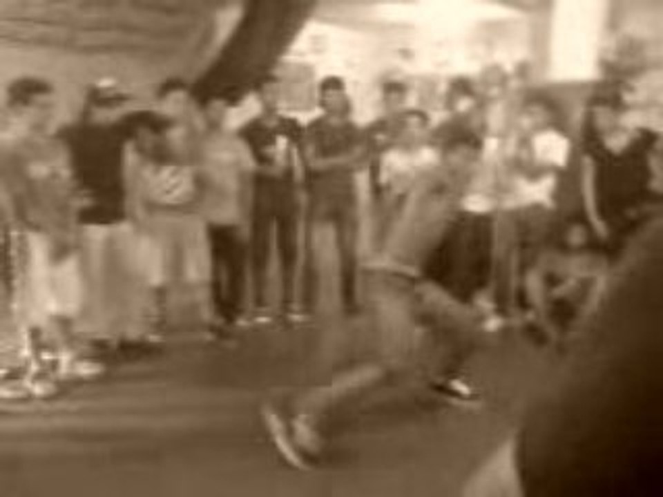 FeZ eLeCtRo / TeSh & Mchiky & MeRo