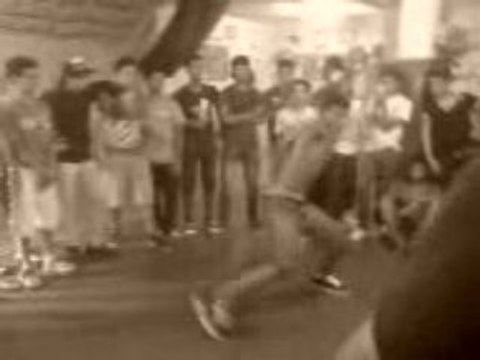 FeZ eLeCtRo / TeSh & Mchiky & MeRo