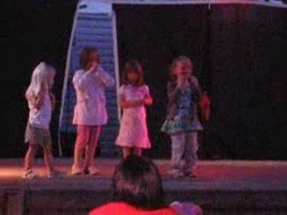 Lucie en spectacle....