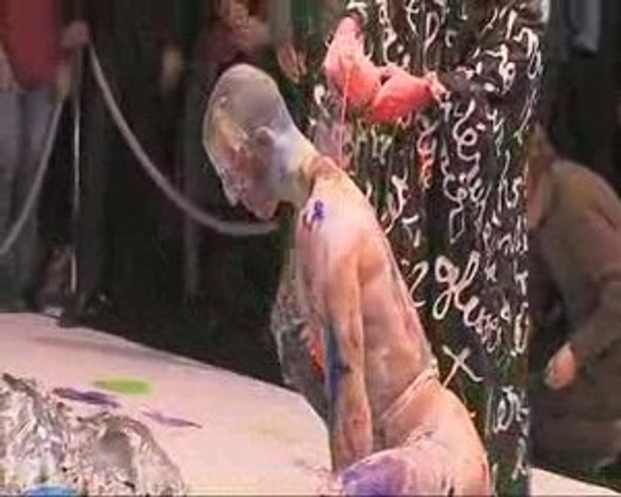 Exposition Couleurs sur corps sur NRJ Paris