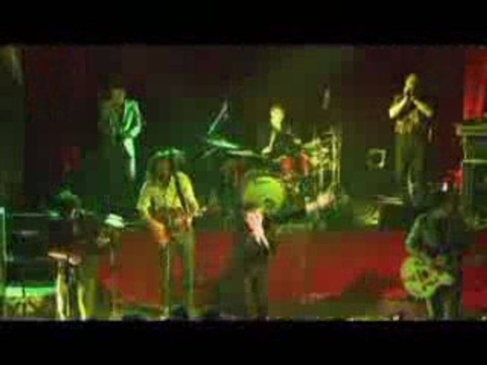 Paolo Nutini ( behind the scene ) At Wilton's music hall