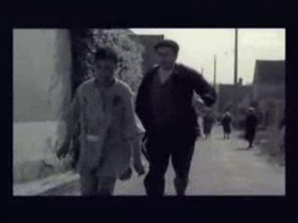 09 J04 REIMS : ULTRAS, Histoire d'andouillette éclatée