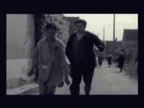 09 J04 REIMS : ULTRAS, Histoire d'andouillette éclatée