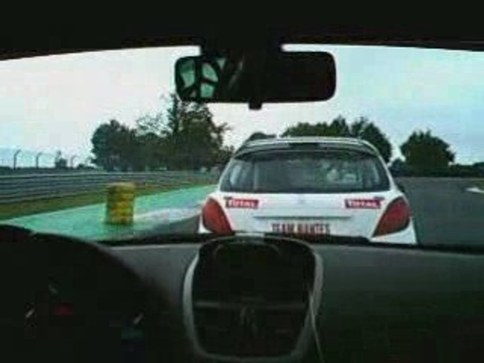 Rencontres Peugeot Sport 2009 - Val de Vienne - tonneaux !