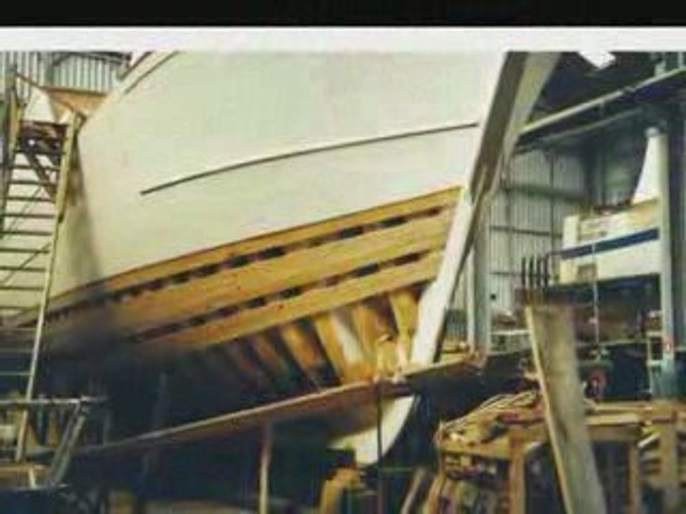 At Fyl Construction d'un bateau en bois