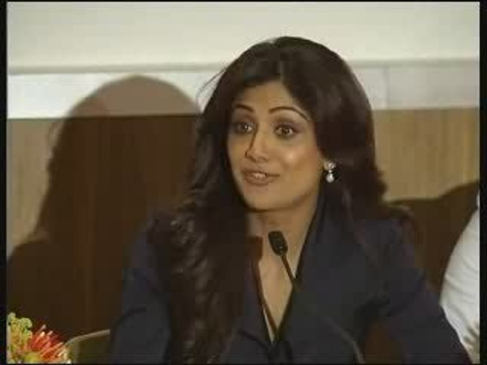 Shilpa Shetty - Buys 33% Stake In V8 Gourmet Group 5