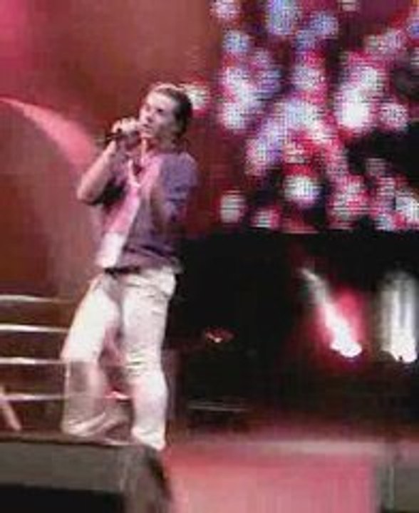 thomas bonneau  à nice,  nouvelle star,  " tatou moi"